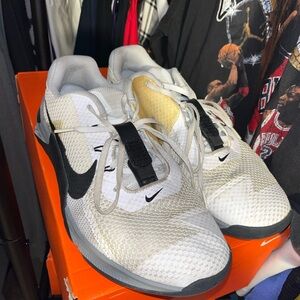 Nike White and Black Zoom Runner Sneakers